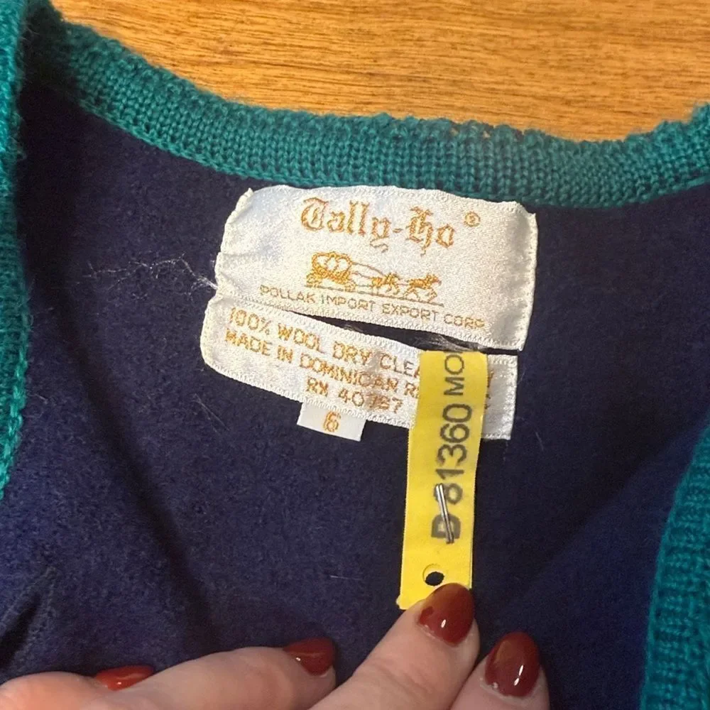 Vintage Tally-Ho 100% Wool Cardigan Sweater in navy blue with green trim